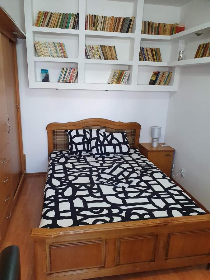 Apartament Cu Regim Hotelier In Dr.Tr. Severin Drobeta Turnu Severin Exterior photo